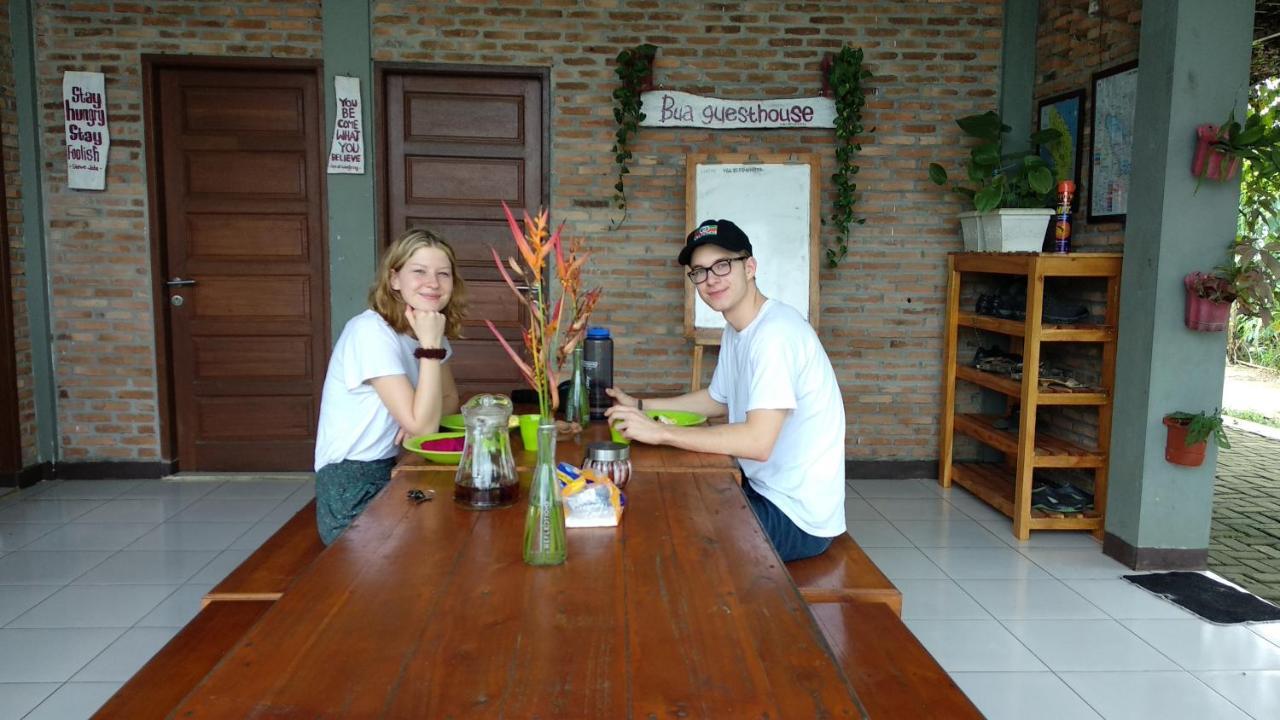 Bua Guest House Medan Esterno foto