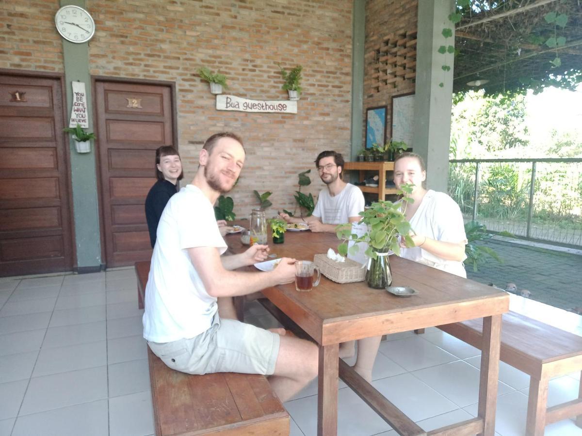 Bua Guest House Medan Esterno foto