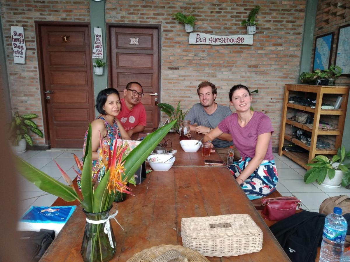 Bua Guest House Medan Esterno foto