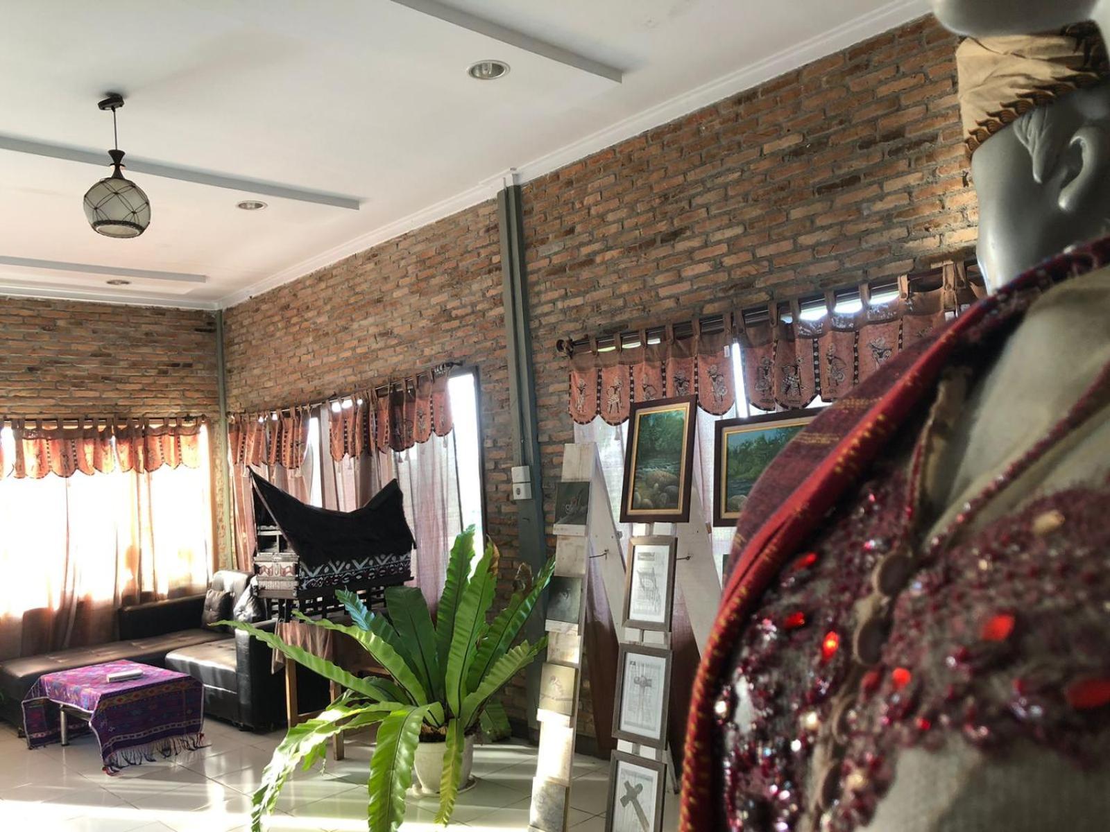 Bua Guest House Medan Esterno foto