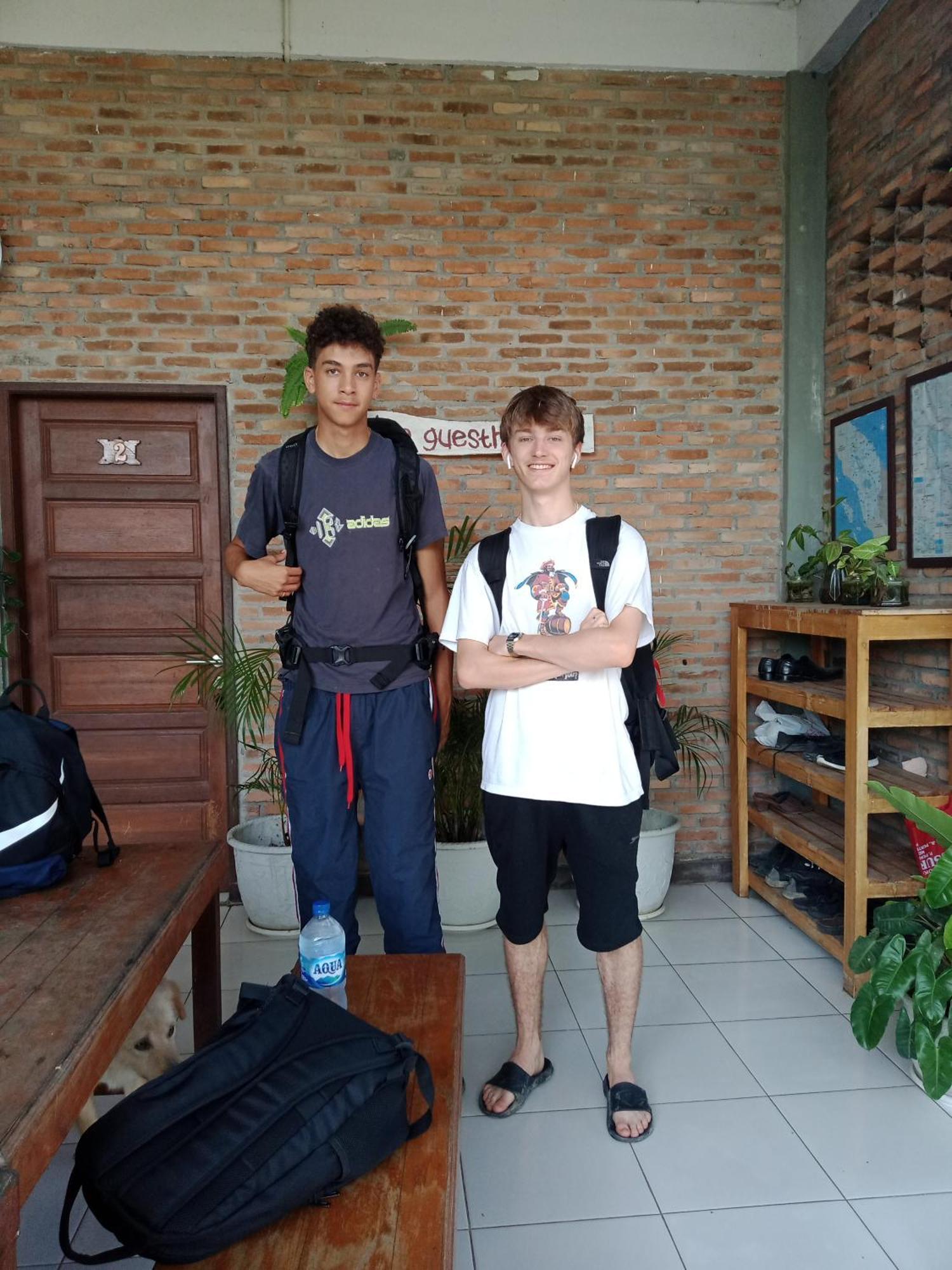 Bua Guest House Medan Esterno foto